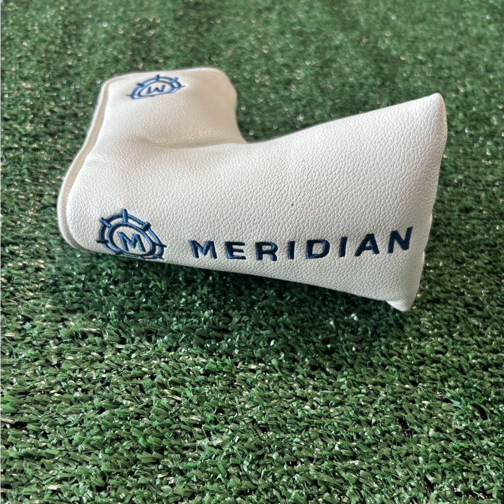 Meridian White Blade Putter Headcover Preowned Condition Excellent